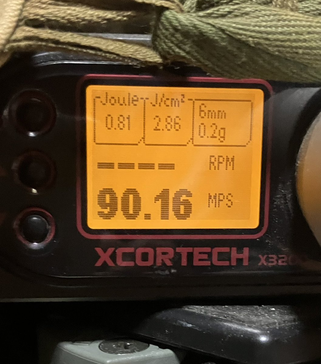 KG_Kotorisky's tweet photo. 外装の目処は立ったで問題のホップを・・・押しゴム入ってないやん！？忘れかけてた中華電ガンの洗礼再び（苦笑）
これまた久々のリューターでアームを削り押しゴム位置調整、ノンホップ90〜ホップ最大70前後、各段階±2程度で収まってるんで計測上はホップ効いてるはず・・・ホンマ頼むで😅
#mini14 https://t.co/S35VPYJX8F