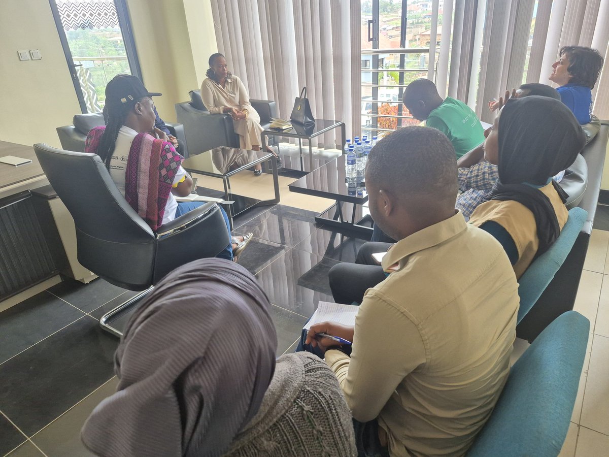 Denise_Dusabe01's tweet photo. Thank you so much, JP RWEE Team, for today’s meeting. We truly appreciate our partnership in strengthening our citizens'social transformation especially for women.
@GisagaraDistr 
@WFP_Rwanda_CD 
@unwomenrwanda 
@FAORwanda https://t.co/fpmGLGrQU3