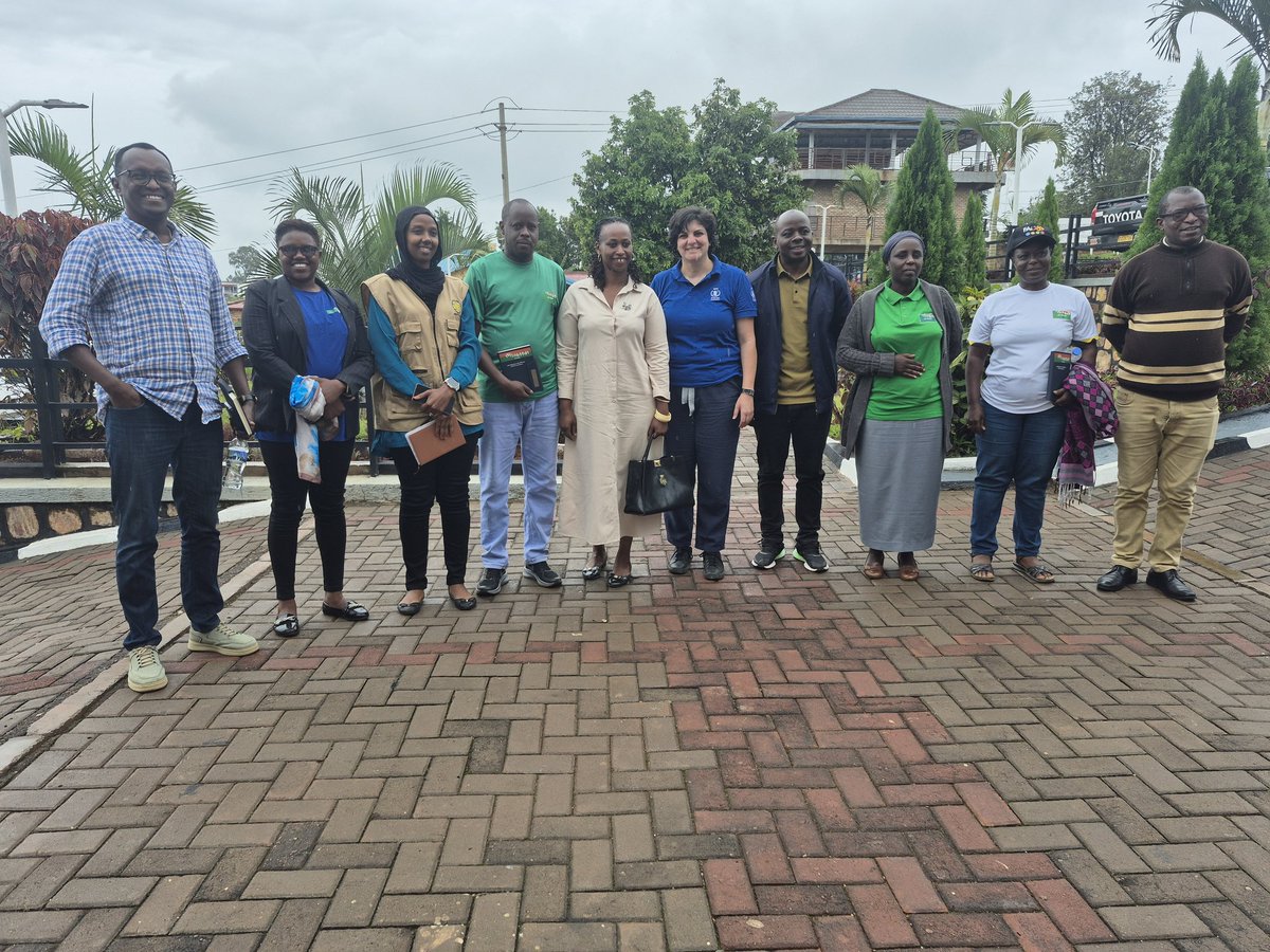 Denise_Dusabe01's tweet photo. Thank you so much, JP RWEE Team, for today’s meeting. We truly appreciate our partnership in strengthening our citizens'social transformation especially for women.
@GisagaraDistr 
@WFP_Rwanda_CD 
@unwomenrwanda 
@FAORwanda https://t.co/fpmGLGrQU3