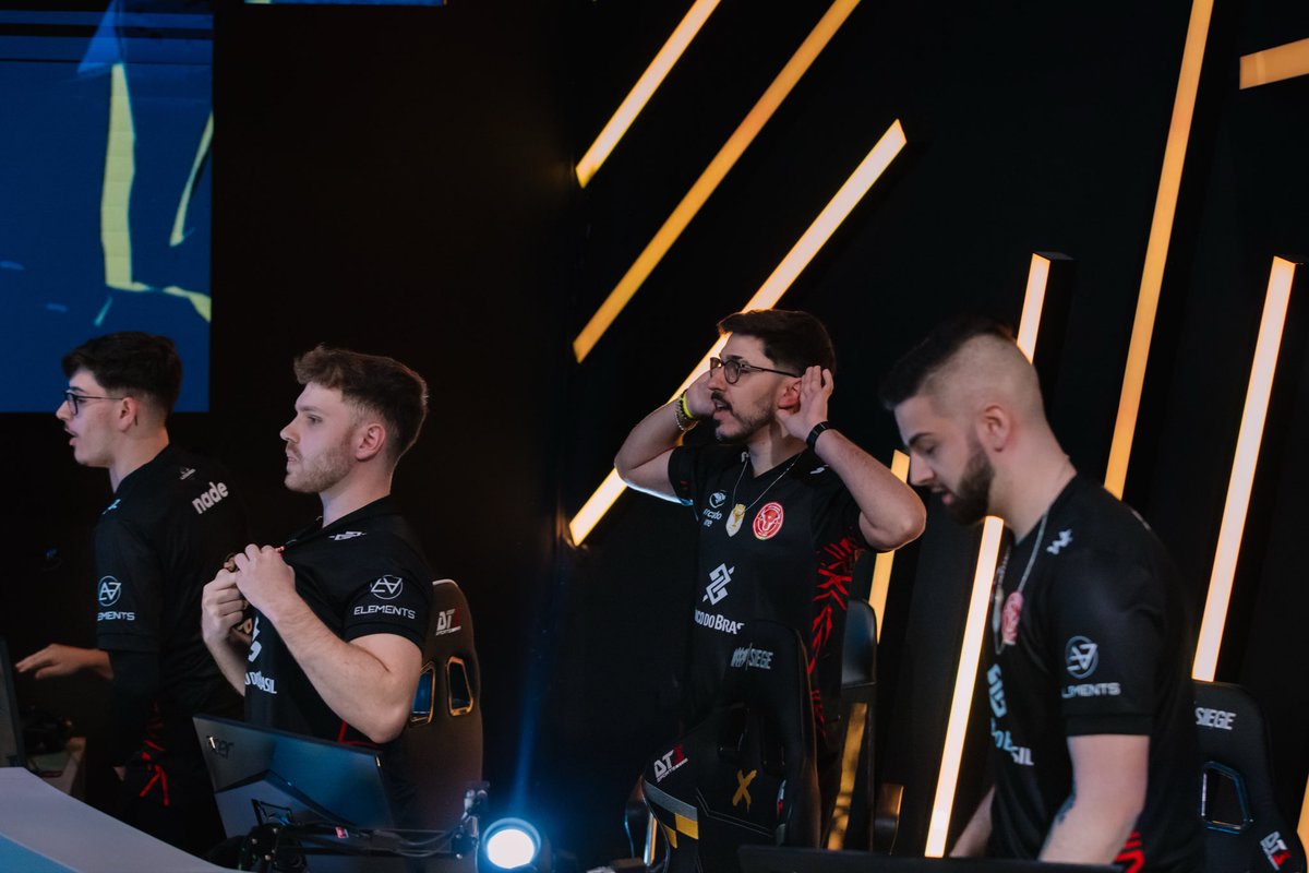 igoorctg's tweet photo. Quando cheguei à W7M, você foi o principal motivo para eu decidir ficar. Já admirava seu talento, mas de perto fiquei ainda mais impressionado com a sua mentalidade e com a sua inteligência dentro do jogo.

Nós fizemos história juntos. Construímos uma das histórias mais bonitas do nosso cenário. Sofremos, vencemos e lideramos lado a lado. Se hoje sou respeitado como coach, é porque você me ajudou,e muito, a me tornar um profissional melhor. Se eu era a cabeça do time, você sempre foi a cara. E, por muito tempo, o coração dessa line.

Como já te disse pessoalmente, me desculpa por não ter conseguido manter o melhor jogador do mundo — aquele HerdsZ de 2023. Todas as decisões que tomei foram sempre tentando acertar, buscando o melhor para o time. Às vezes, como em um relacionamento que parece precisar chegar ao fim, é melhor ver você feliz seguindo um novo caminho do que não sendo mais você mesmo ao meu lado.

Você sempre foi líder, trabalhador e vencedor. Nunca se esqueça disso. Nesse novo ciclo na FURIA, você estará representando não só a si mesmo, mas também tudo o que construímos. Nossa história vai continuar inspirando muita gente que sempre sonhou em trabalhar conosco.

Eu vou dar o meu melhor daqui, e você dá o seu aí. No fim das contas, seguimos representando o que construímos juntos.

Para mim, você nunca será um rival.

Te amo, careca. 🫶