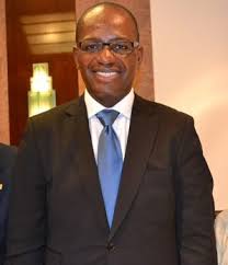 Enjeuxafricains's tweet photo. Bienvenu #Okiemy a été nommé par décret présidentiel ambassadeur de la République du #Congo au #Maroc. Jusque-là conseiller diplomatique principal du président Denis #Sassou_Nguesso, l'ancien ministre de la Communication puis de la Culture et arts du #Congo_Brazza devrait rejoindre sa nouvelle affectation après l'élection présidentielle prévue à la mi-mars. Cet avocat enseigne également le droit à l'université de #Reims #Champagne_Ardenne, la ville où il a grandi et fait ses études universitaires.
@universitereims #Reims #universitereims #Brazzaville