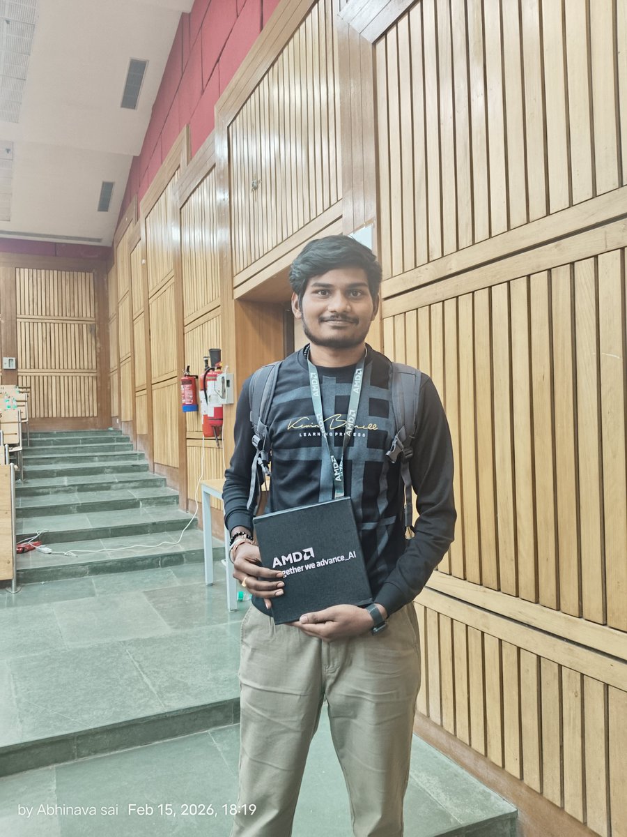 Abhinv_SK tweet media