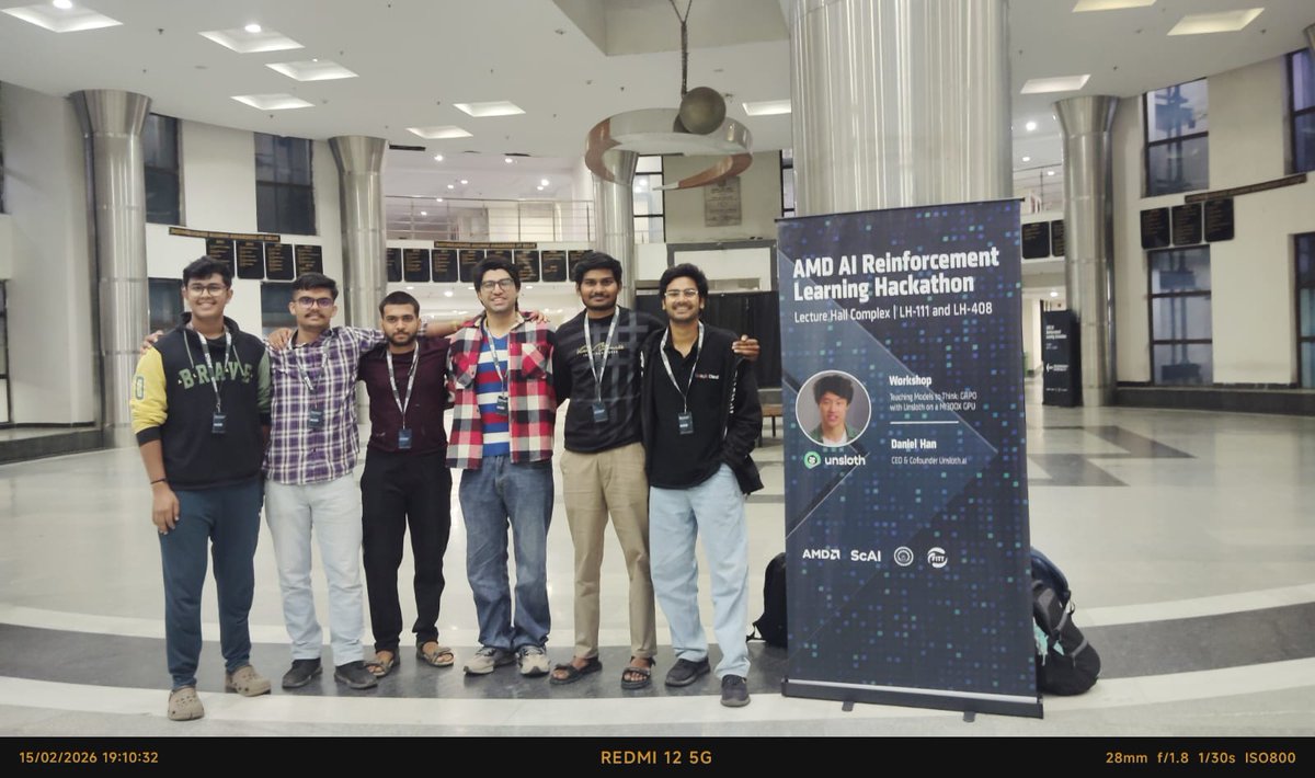 Abhinv_SK tweet media