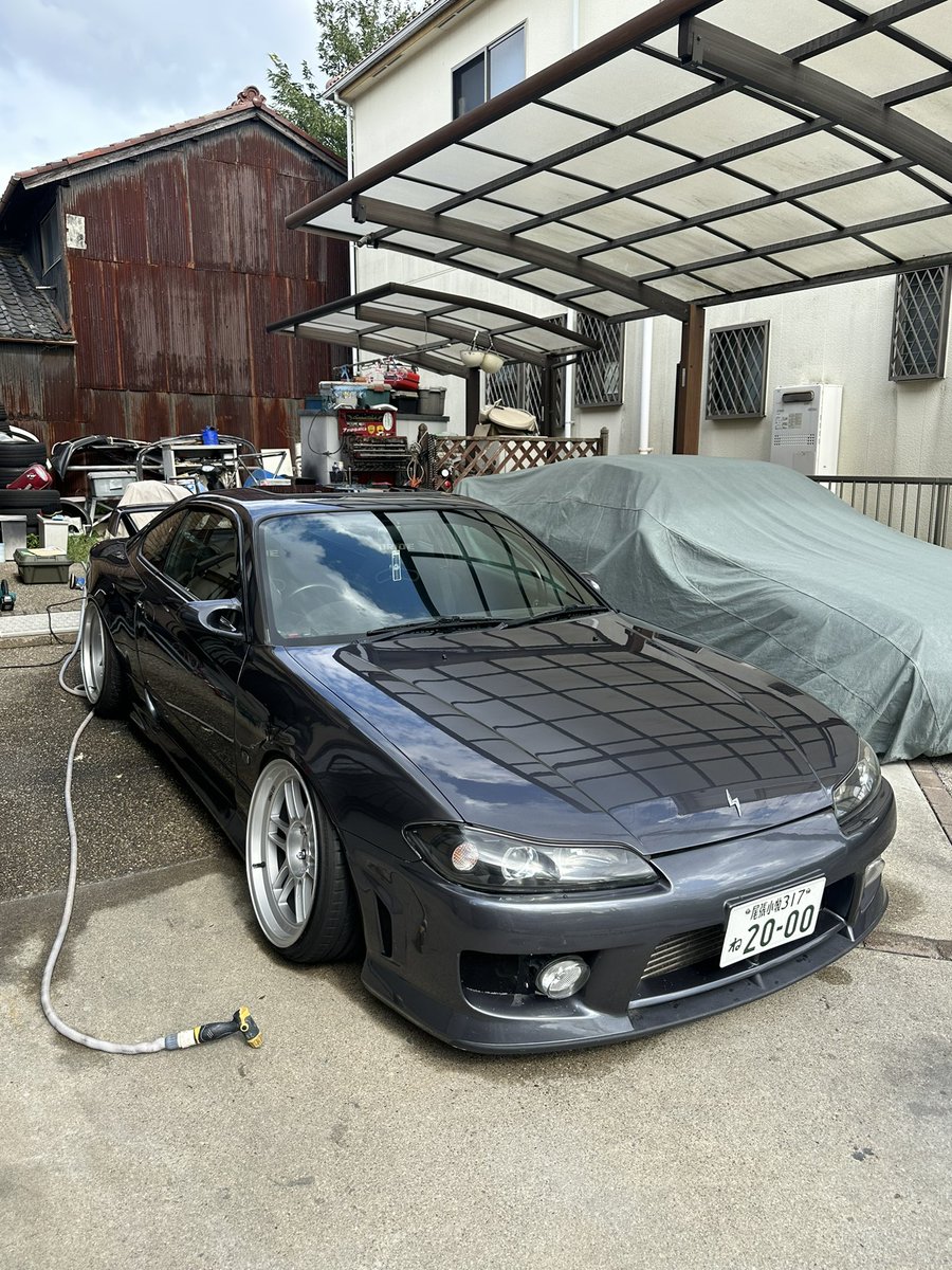 bnr32_2002's tweet photo. 早く乗り換えたいから自分の方でも募集します。
仲介無しで300万希望　
車検有の為名変後お渡し

手数料かかりますがショップ仲介でローン可能、不具合箇所修理して納車との事（乗り出し金額は330〜くらいかな？）

詳細は言ってもらえれば送ります。
元シャコタンなので下回り擦り傷有ります。 https://t.co/OkSwodT4Cj