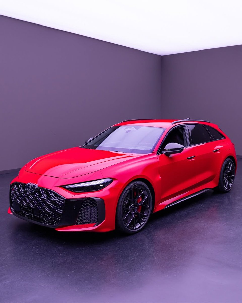 abeautifulhaze's tweet photo. The new Audi RS5 was just revealed and it’s stunning.

Powertrain: 2.9L V6 biturbo + electric motor 

Output: 639 hp / 825 Nm 

0 – 60: 3.6 s https://t.co/tR8B1mec0V