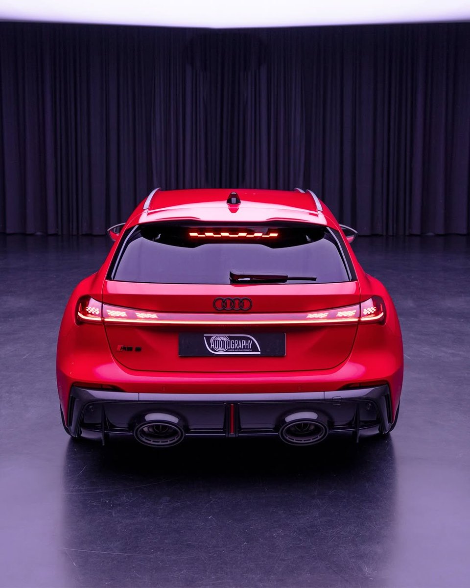 abeautifulhaze's tweet photo. The new Audi RS5 was just revealed and it’s stunning.

Powertrain: 2.9L V6 biturbo + electric motor 

Output: 639 hp / 825 Nm 

0 – 60: 3.6 s https://t.co/tR8B1mec0V