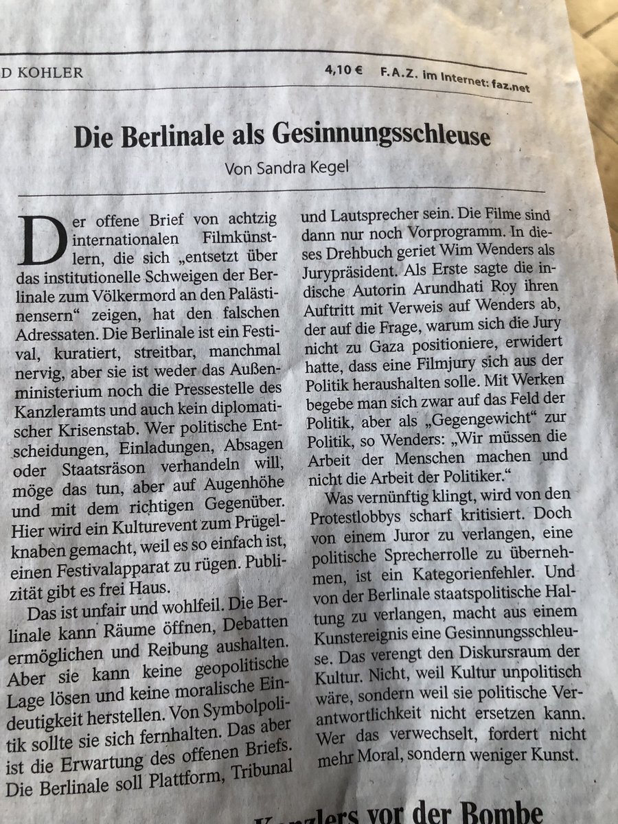 Gesinnungsschleusse ist schon ein genialesWort. Doch Wim Wenders toppt das: "Wir müssen die Arbeit der Menschen machen und nicht die Arbeit der Politiker."