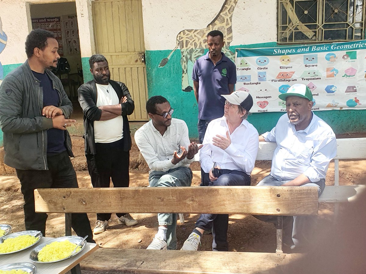 MekuriaTadesse7's tweet photo. Being human is all we need to help others, like children with d/t background (autism,orphan,street,poorest).As #Endalegeta Chil Village nursing 260, HARC/#EIAR supporting. Dr Daniel #Uni-Bonn & myself served lunch them& donate 100Euro on the way his partnership trip to EIAR.TNXS https://t.co/c5m45wZqMD