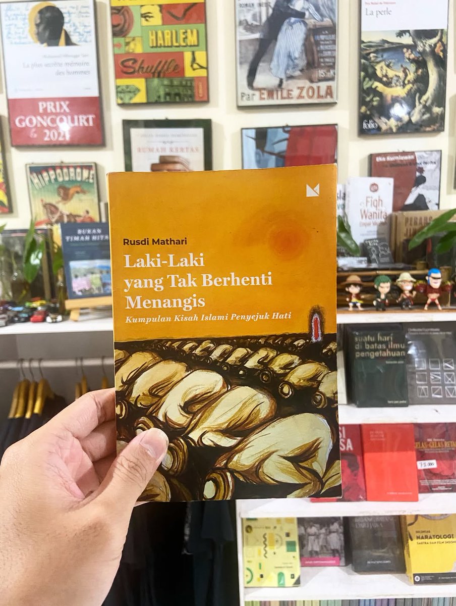 warungsastra's tweet photo. “Janganlah lekas menghukumkan sesuatu kepada orang lain yg keyakinan, pemahaman, dan perbuatannya tidak sesuai atau bertolak belakang dengan keyakinan, pemahaman, dan perbuatan kita.”
Coba baca #lakilakiyangtakberhentimenangis karya #rusdimathari https://t.co/zXM7x6goKS