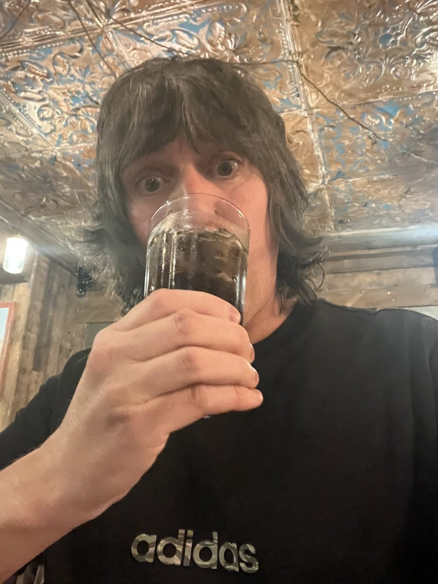 BOOSH_Dawson's tweet photo. NOT LONG NOW & THE SHIFTWORKER WILL BE BACK ON THE ALE π»π»π»
T-shirt @gibbo1012 πππ»
Find him on Vinted ( gibbo1012 )
BOOSH ///ππ₯€
#uptheshiftworkers #DryJan #DryFeb https://t.co/WRfe6VDWKX