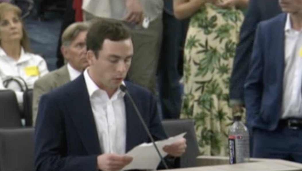 newschica's tweet image. A lot of the pro development on the old Calusa golf course are realtors and a lot of others are reading their carefully prepared (scripted) statements. @savecalusa #MiamiDade