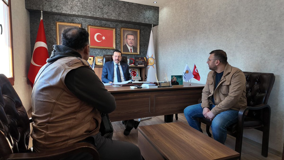 Herkese hayırlı akşamlar diliyorum. 

Bugün Torbalı İlçe Başkanlığı’mızda gerçekleştirdiğimiz hemşehri buluşmamızı tamamladık. 

19 Şubat 2026 tarihi itibari ile bizlerden randevu talep eden tüm hemşehrilerimizle görüşmelerimizi gerçekleştirdik. 

Randevu talep ettiği halde