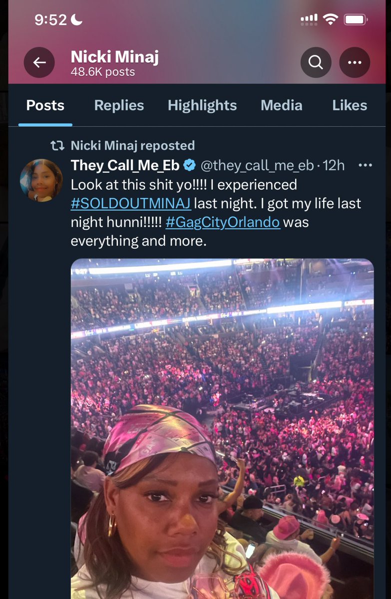 they_call_me_eb's tweet image. No bots here just genuine fan love!!! #NickiMinaj #NoBots #GagCity we went to #GagCityOrlando and #GagCityTampa