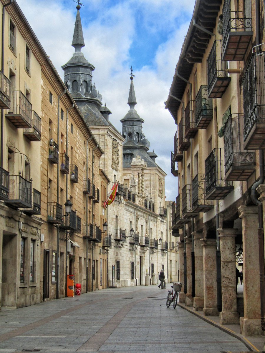 Burgo de Osma, hace un momento
<a href="/CyLEsVida/">Turismo Castilla y León</a>