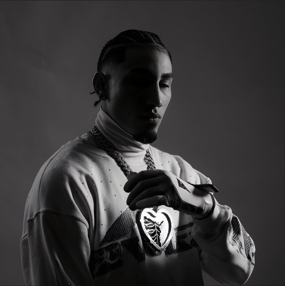 Omar Courtz tweet media