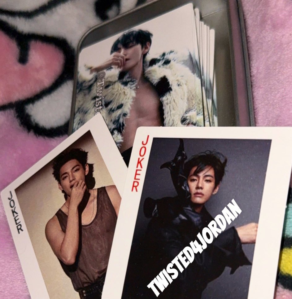 More Tour Freebies have arrived #BTS #Taehyung #Jungkook