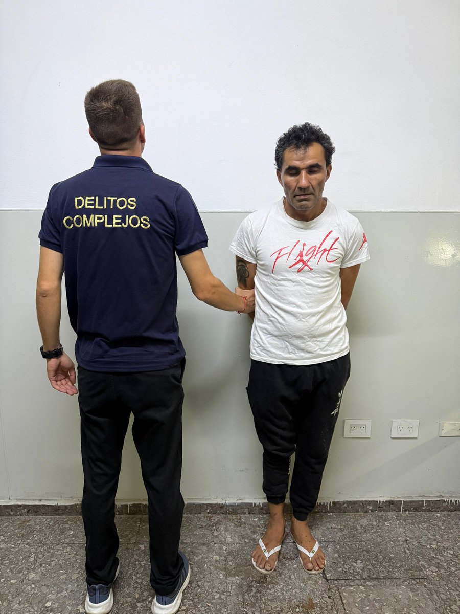 Vía Szeta tweet media