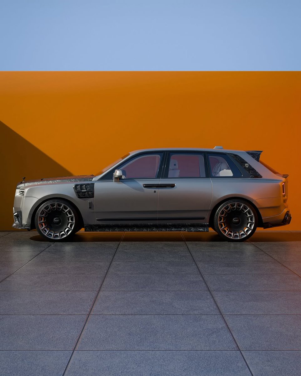 TheAutoHub's tweet photo. The MANSORY softkit for Rolls-Royce Cullinan II https://t.co/vPK9aZ2Nzu