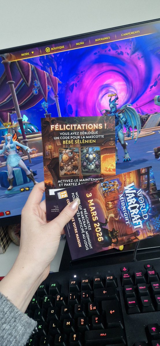 Coucou tout le monde !!
J'ai un ami qui m'a donné un code pour la mascotte Bébé sélénien sur World of Warcraft sauf que j'en avais déjà un..

Du coup je vous le fait gagner !! ✨

Pour participer :
👉🏻 Être abonné
👉🏻 Liker et RT la publication

Je ferais un tirage le 3 mars 2026✨