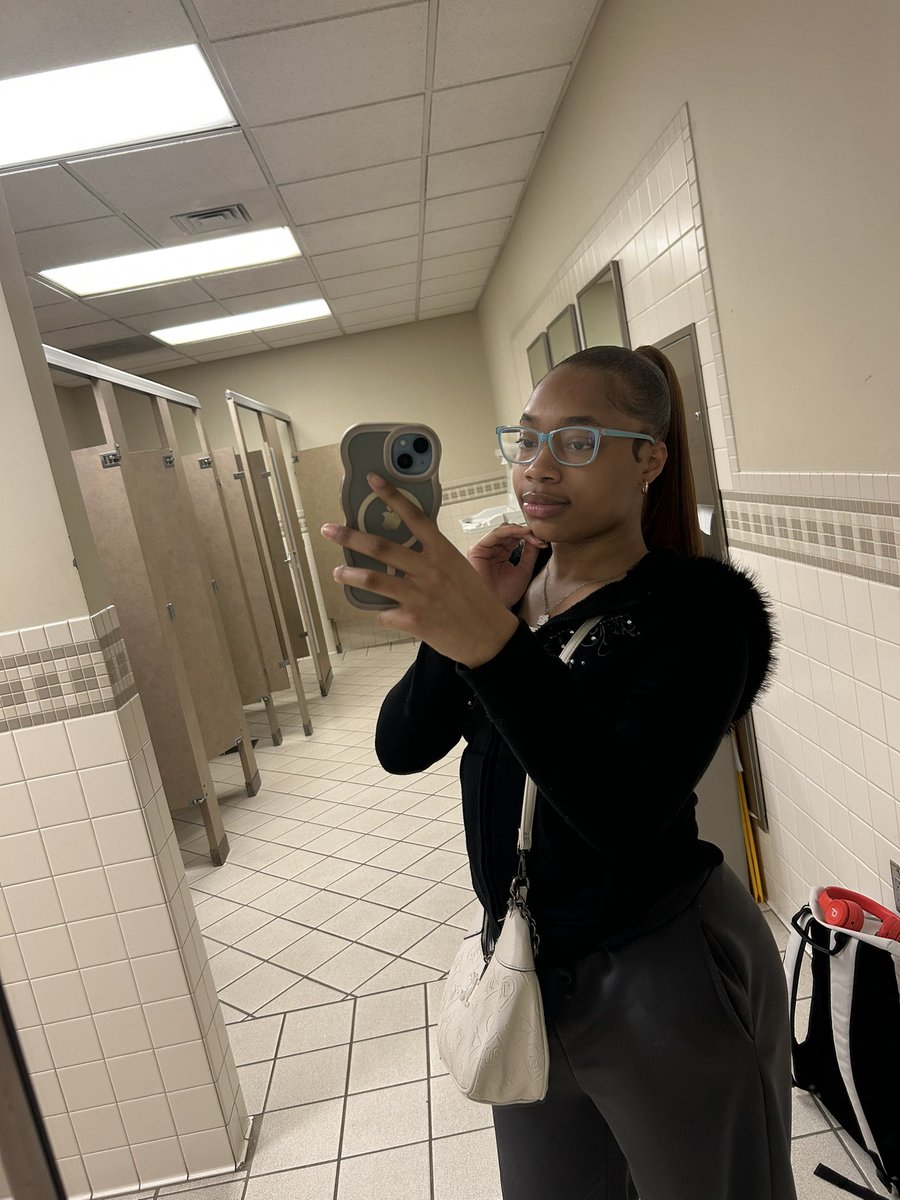 kamdollzz's tweet photo. https://t.co/34ZXjOIV7s