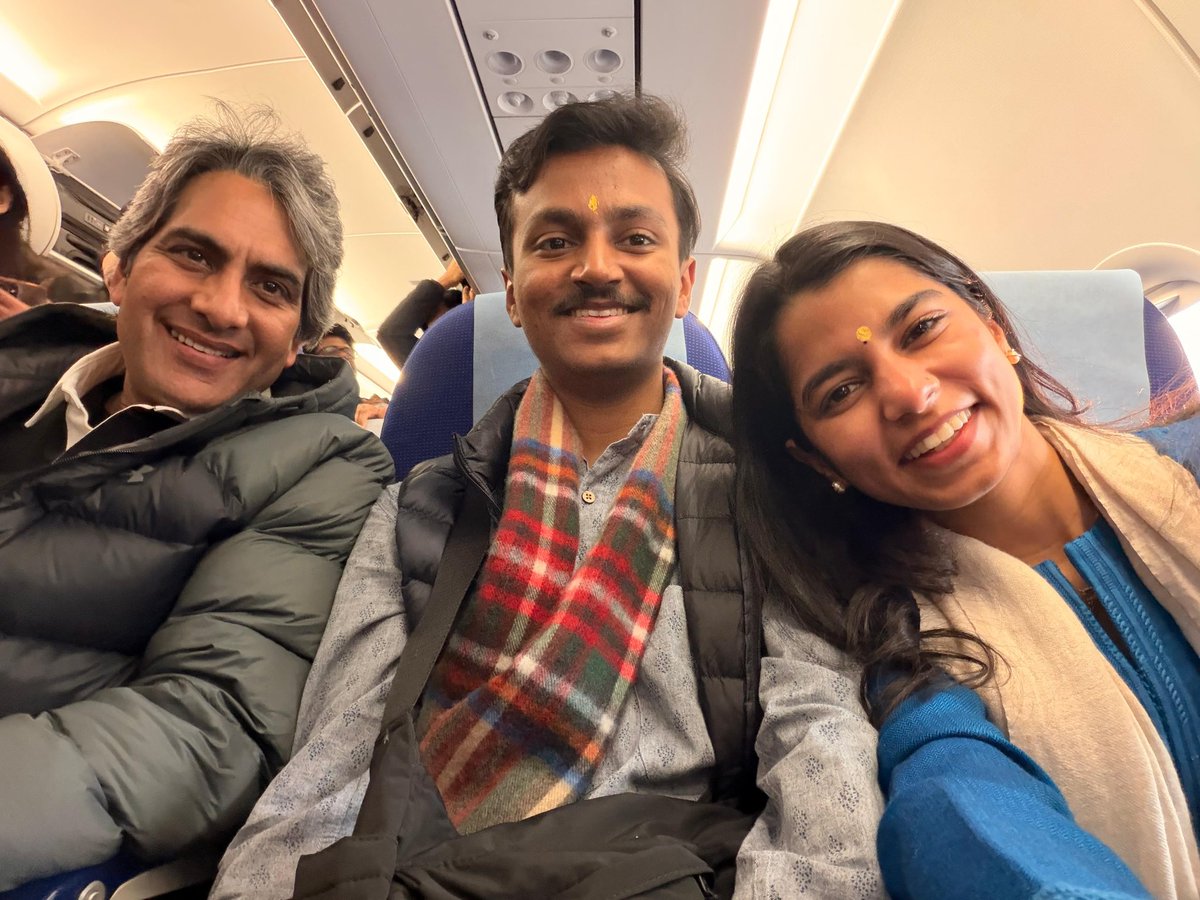 risshavthakur's tweet photo. Years ago we met him at Zee News Office . Recently , fate had other plans at Dehradun Airport. ✈️ Sharing a flight with the legendary @sudhirchaudhary  and having a heartfelt conversation — was a moment I’ll truly cherish. What a human being, what a mind. 🙏 https://t.co/B5CcKNpAOf
