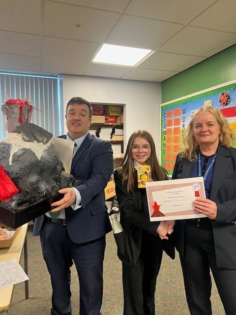 StHildsSchool's tweet photo. 🌋 Year 7 Volcano Project 🌋

We’ve been blown away by the creativity and effort our Year 7 students put into their geography project homework this half-term! Using recycled materials, they designed and built some truly impressive volcano models — real geological masterpieces👏🌍 https://t.co/3meYNQMQ6G