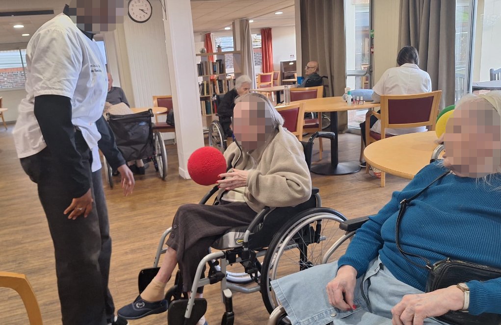 proviseur du lycee Auffray tweet media