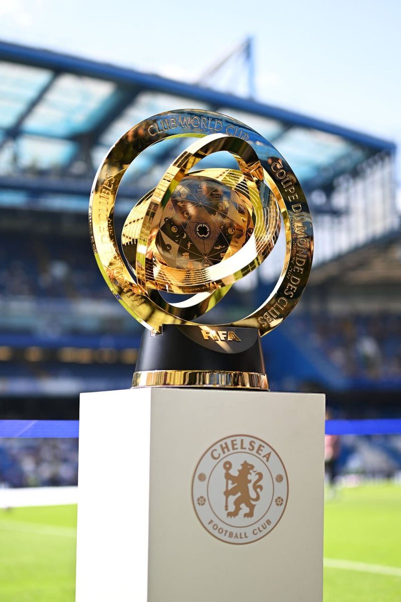 Perla_Londres's tweet photo. 🏆🌎 La UEFA le propuso a la FIFA ampliar la cantidad de clubes, de 32 a 48, para el Mundial de Clubes 2029

🇪🇺 Aún sin nada oficial, la UEFA ampliaría sus cupos de 12 a 16 clubes, siendo el más beneficiado, buscando la participación de clubes como Barcelona, Liverpool y Man Utd

[@guardian_sport]