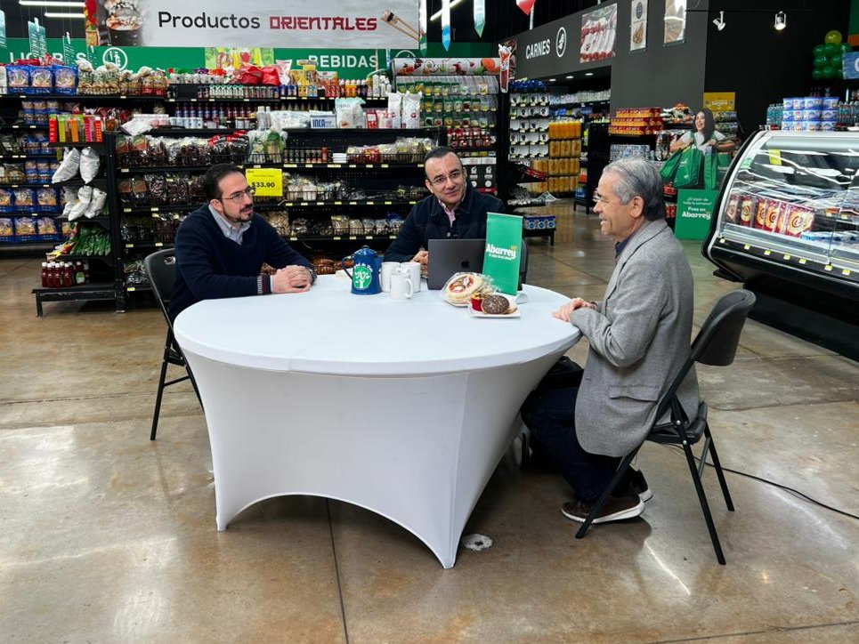 🔴 Ya estamos #EnVivo en <a href="/ProyectoPuente/">Proyecto Puente</a> en la mesa de abogados con <a href="/oscarburrolam/">Oscar Burrola</a>, <a href="/BulmaroPacheco1/">Bulmaro Pacheco</a> y <a href="/contreras_p1/">Lic. Hector Contreras Perez</a>.

¿La Constitución permite que Colosio sea candidato a gobernador de Sonora?

Estamos hablando sobre el tema...

Conéctate 👇
youtube.com/watch?v=c7XBVT…