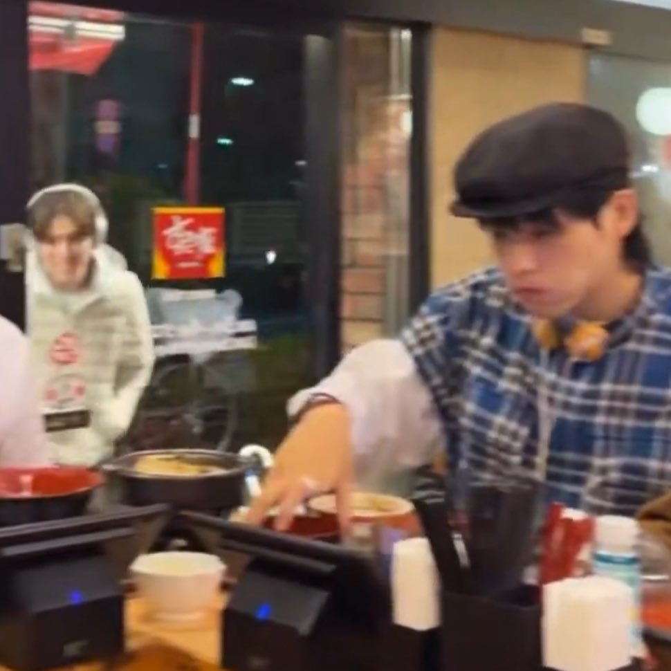 เห็นพุพุเห็นสกาย แล้วปังปอนกับน้องนิล่ะ ทริปนี้ขมแบ้ว 💔