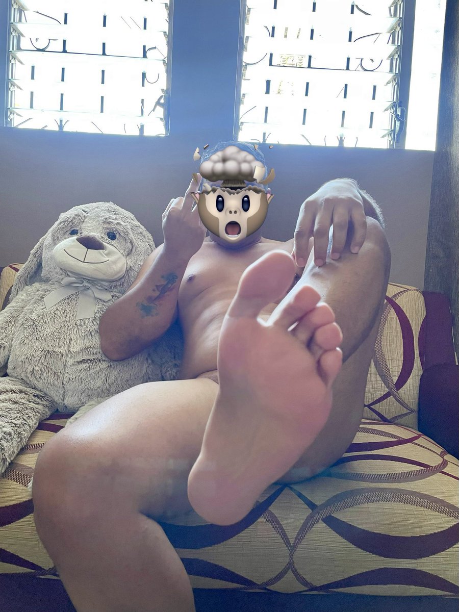 Viryi1989_'s tweet photo. #therians tengo las patas sudadas 👣 
Deseas olerlas?? https://t.co/tA1CGuydj4