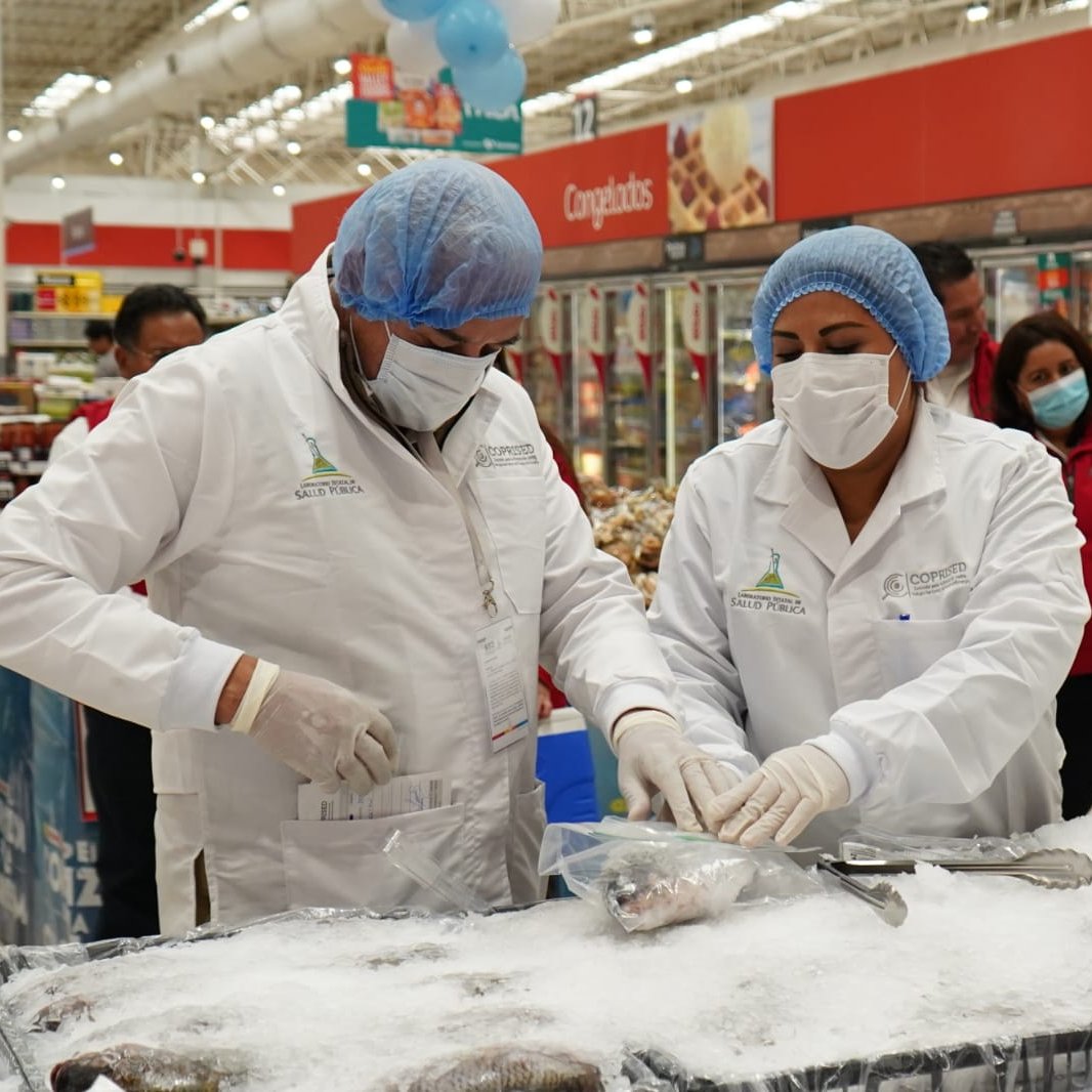 🥗🥤Para garantizar que los alimentos que llegan a la mesa de la población cumplan con las normas sanitarias vigentes, la #Coprised lleva a cabo el Operativo de Cuaresma 2026 en el estado.

La #SSD trabaja en favor de la protección contra riesgos sanitarios.