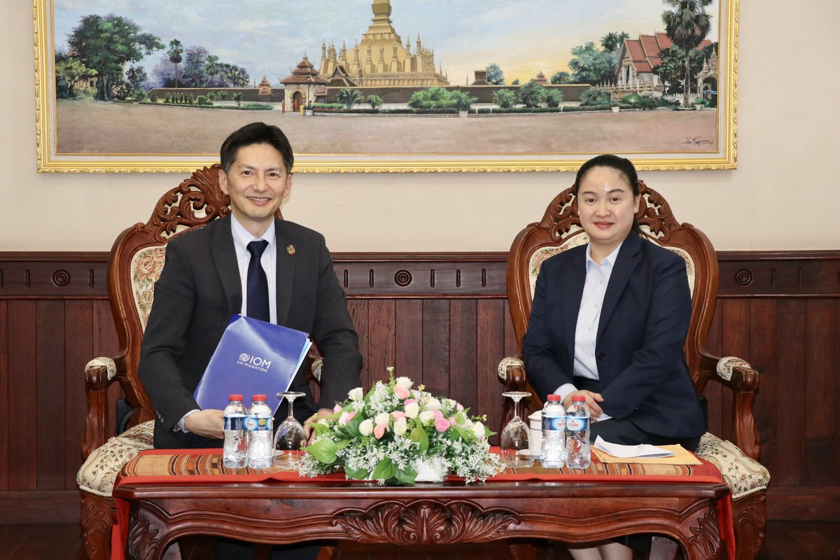 iori_IOM's tweet photo. Delighted to visit 🇱🇦#LaoPDR again and meet with Hon. Director-General of Ministry of Foreign Affairs, Ms. Moukdavanh Sisoulith.
Grateful to our discussion on advancing #Laos-@UNmigration partnership for #NSEDP achievement and safe, orderly, and regular human mobility #GCM. https://t.co/SpehzVNHej