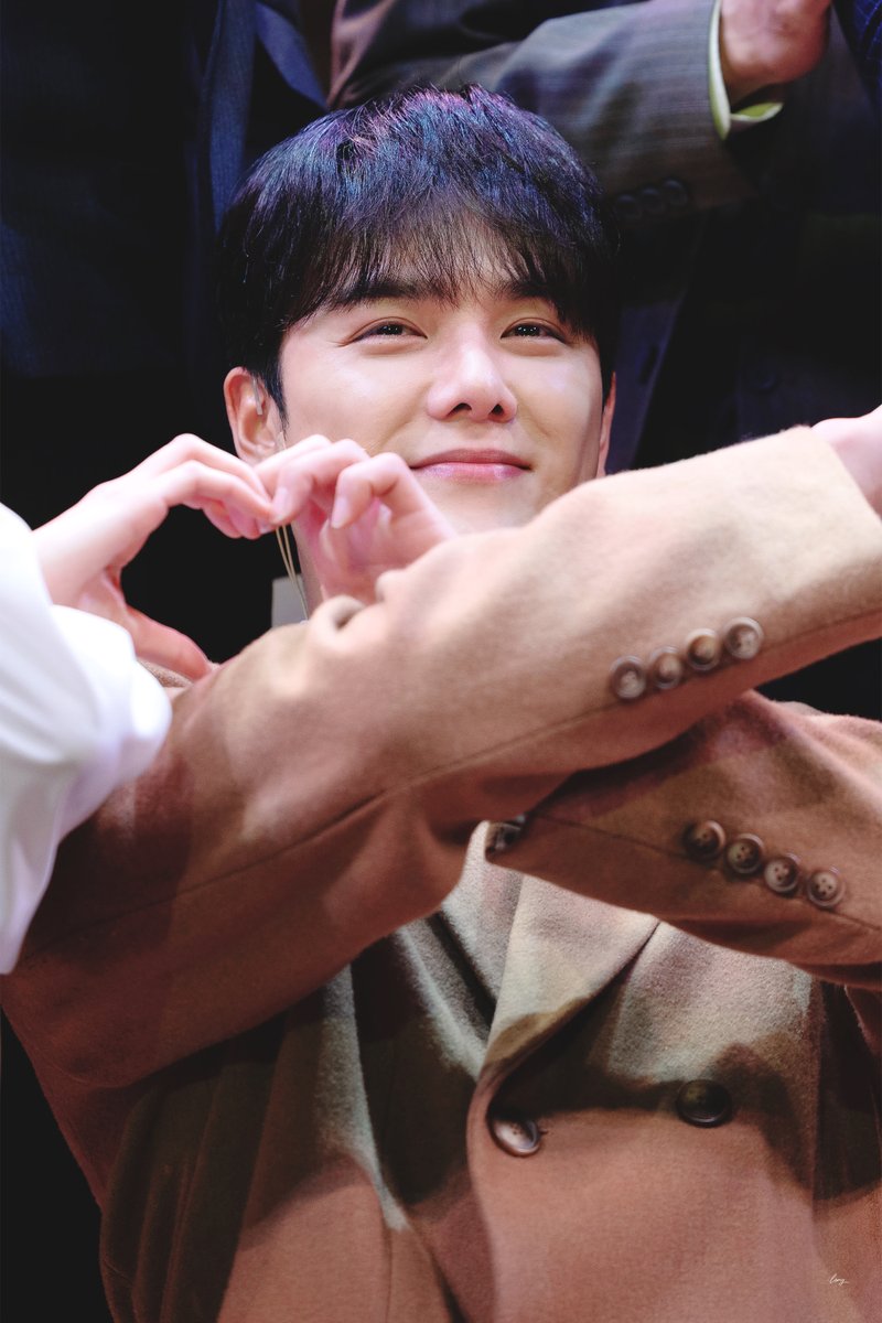 𝐥𝐨𝐧𝐠.𝐩𝐢𝐜 tweet media