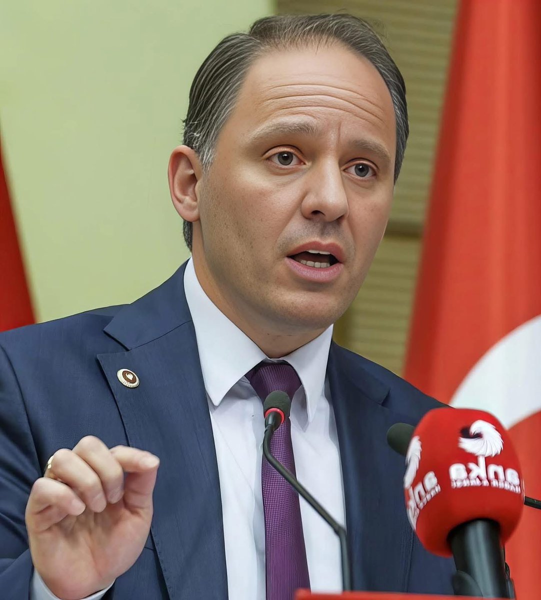 CHP Milletvekili Deniz Yavuzyılmaz:
“Tayyip Erdoğan’ın 1994 yılında, henüz daha yolun başındayken ki mal varlığını açıkladığım için 2 yıldan 4 yıla kadar hapis istemiyle yargılanmam isteniyor.”

Deniz Yavuzyılmaz YALNIZ DEĞİLDİR..! Destekleyenleri görelim🖤