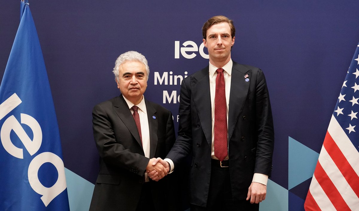 State Department Economic Affairs tweet media