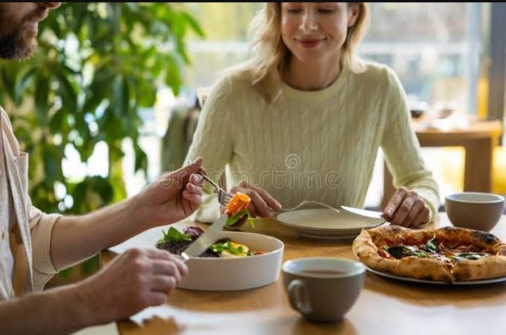 morano4321's tweet photo. Nuestro paladar cambia con la edad y la experiencia. Lo que no te gustaba antes puede convertirse en tu sabor favorito… ¡el gusto también se aprende!

#gastronomia #educacion https://t.co/dz8UoG3Ryj