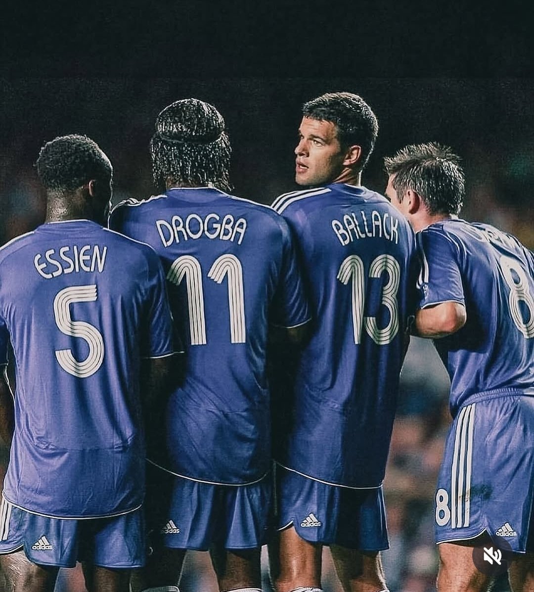 Chelsea wall 🧱 🔵