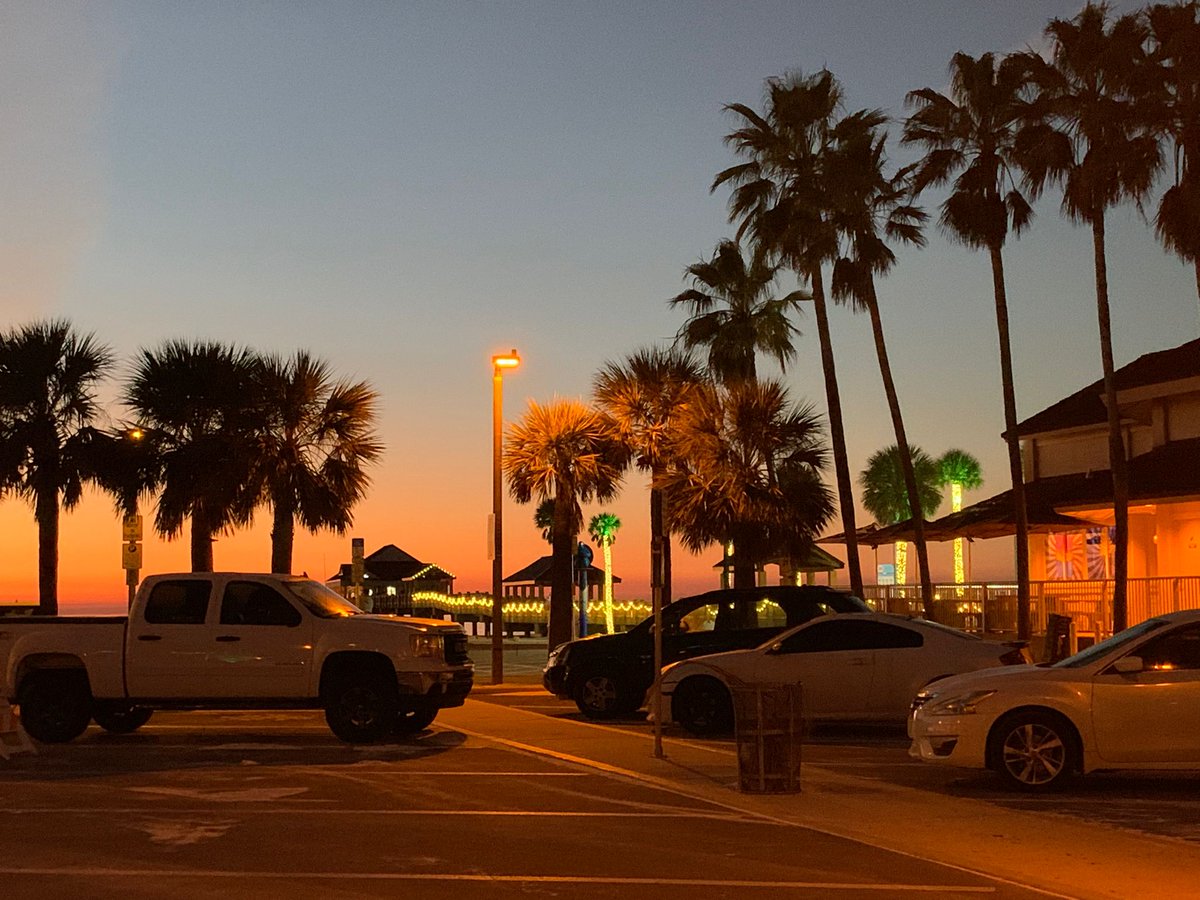 L'Avenue tweet media