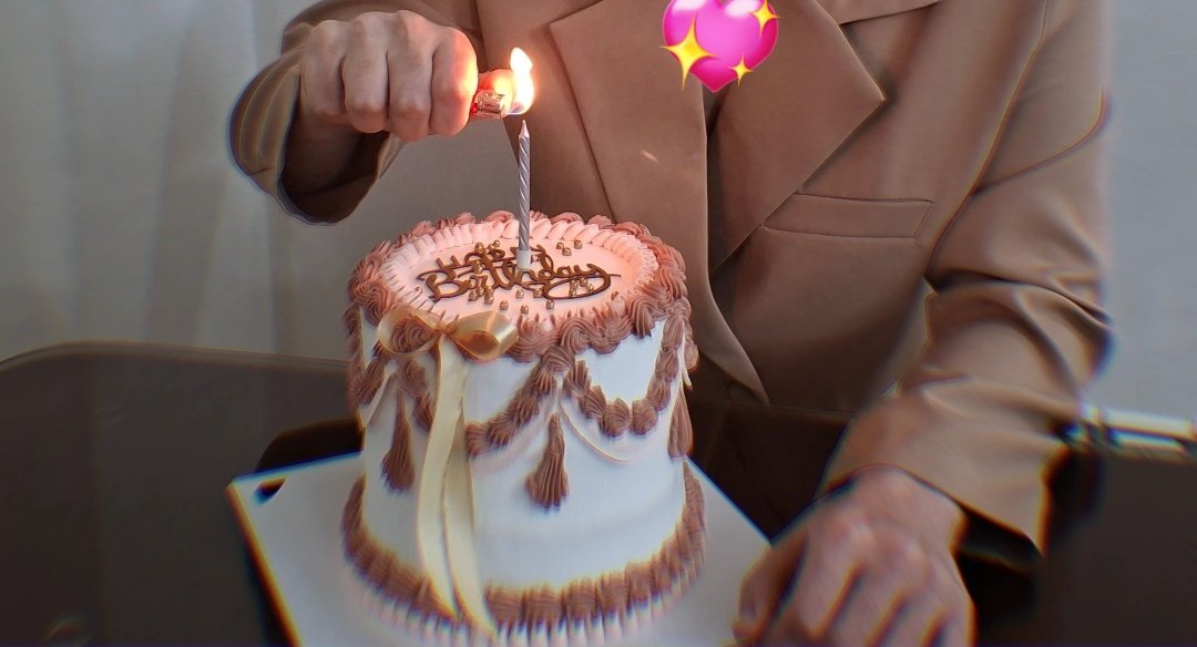 فَریش:) tweet media