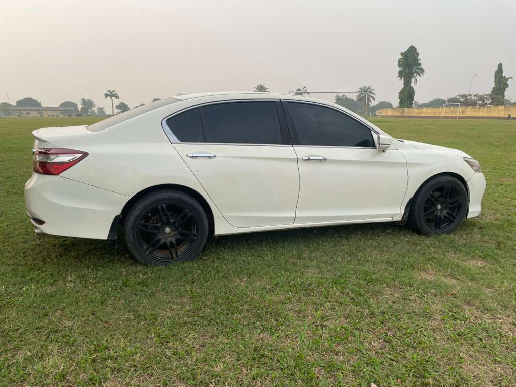 298saviour.js.py tweet media