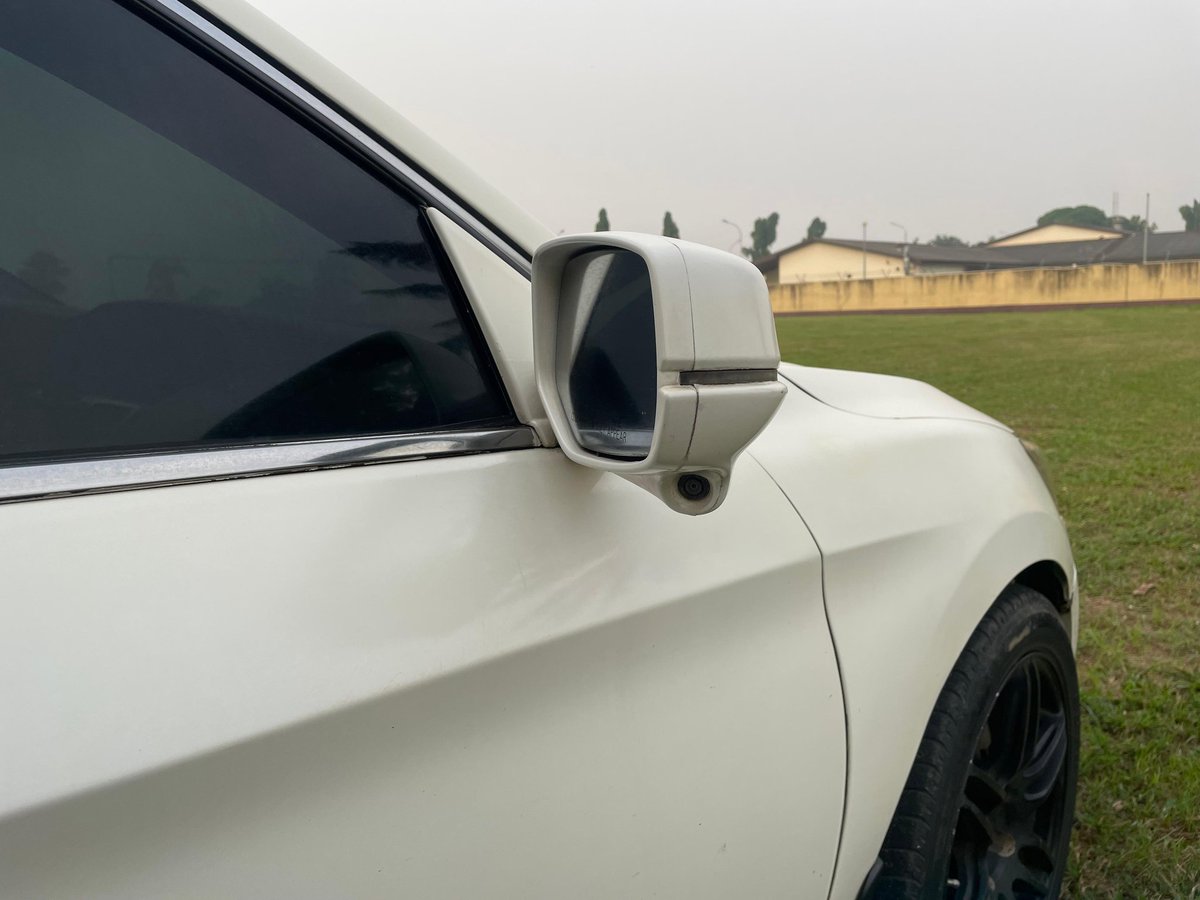 298saviour.js.py tweet media