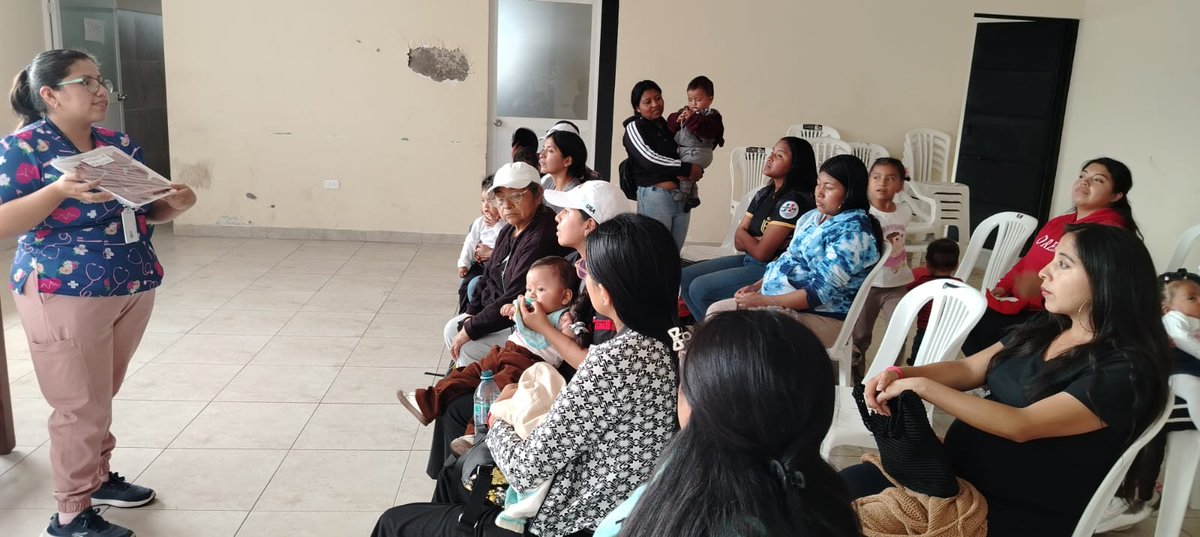 📍#AntonioAnte | El Centro de Salud Atuntaqui, del #Distrito10D02, impulsa estrategias de promoción de la salud y prevención de la enfermedad.
Como parte de estas acciones, se desarrolló un taller demostrativo nutricional enfocado en micronutrientes, lactancia materna exclusiva.