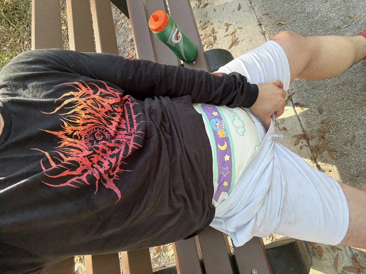 Boipadded tweet media