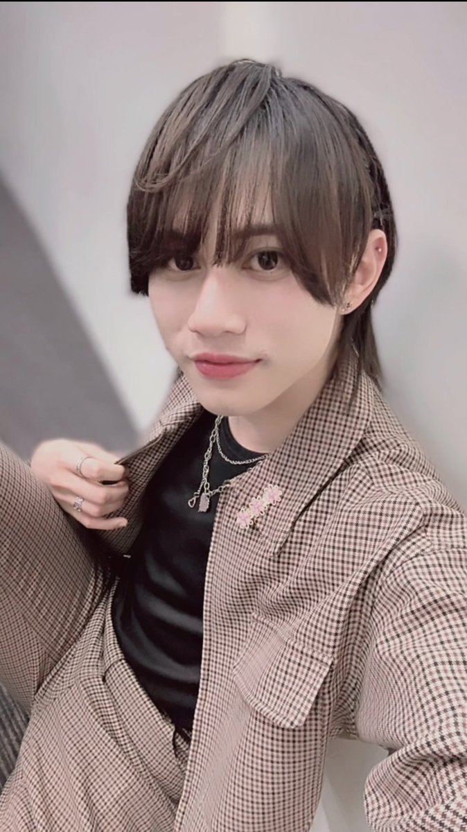 Omi__LT's tweet photo. バレンタインライブの時の!!チョコだいすき〜💝今からでも遅くないからくれてもいいよ？😇#バレンタイン #メン地下 #編み込み #いいねまってる https://t.co/vZW6t1PSNH