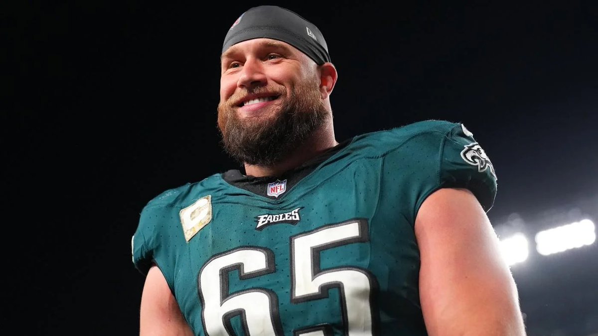 PHLEaglesNation's tweet photo. OT Lane Johnson WILL be returning for his 14th season as an #Eagle in 2026-27

#FlyEaglesFly https://t.co/6WIg2BsLQs