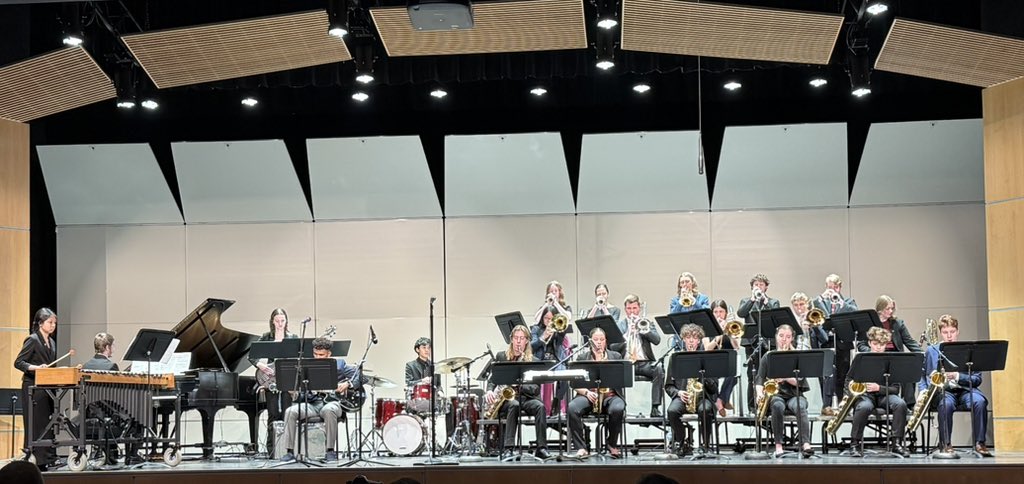 Xavier Bands tweet media