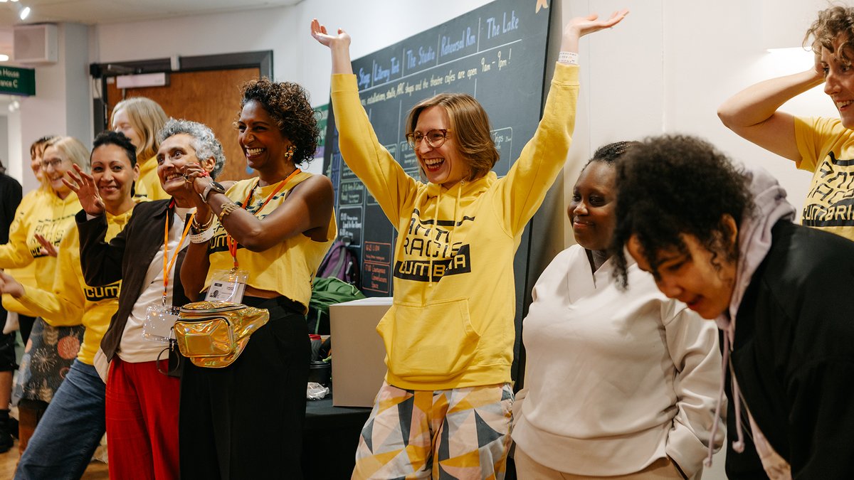 Reset Communities for Refugees 🧡 tweet media