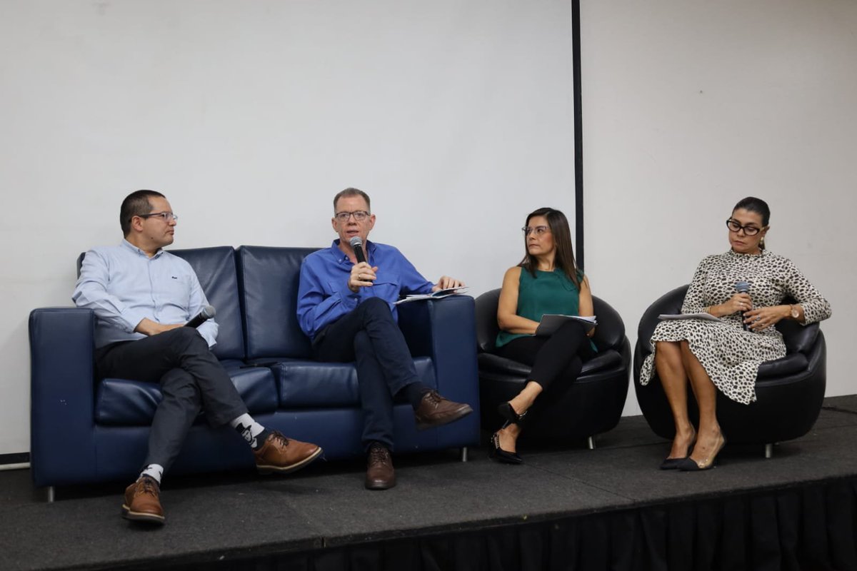 Fecolfin tweet media