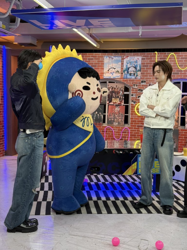 แด๊ดด๊าห้ายเปนเดกปะเสิด ฉูงฉุดของห่วงโซ่
#GMMTVLiveHouse #JUMMO